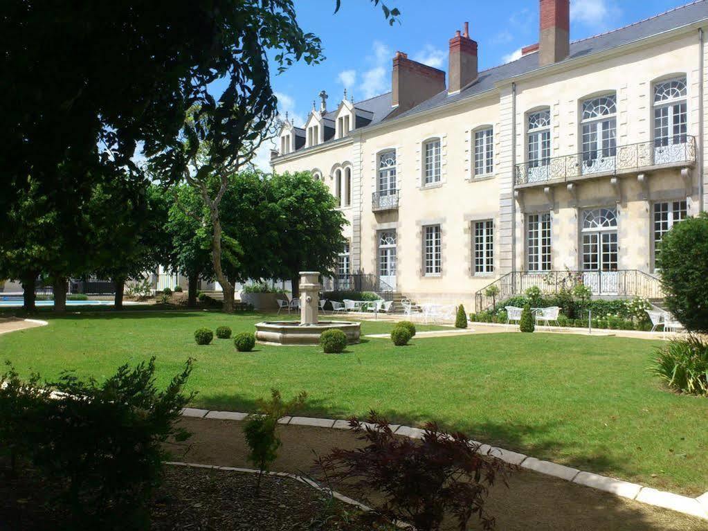 Hotel Restaurants & Spa Perier Du Bignon Laval  Exteriér fotografie
